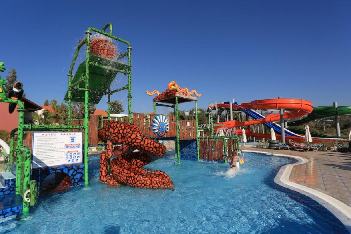 Aqua Sol Water Park Resort Paphos Eksteriør billede