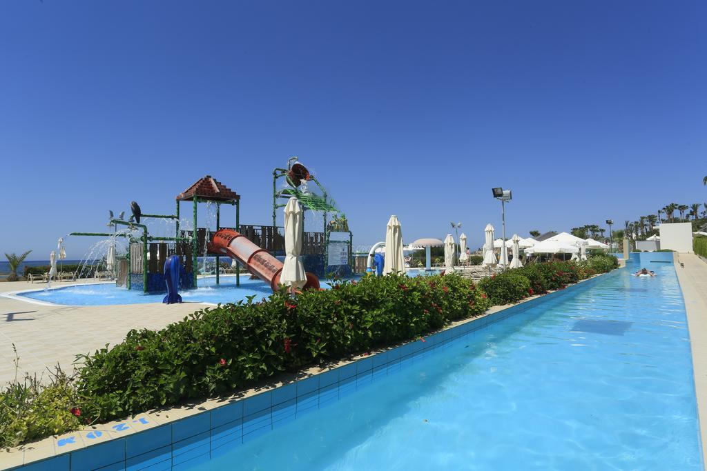 Aqua Sol Water Park Resort Paphos Eksteriør billede