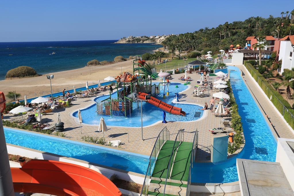 Aqua Sol Water Park Resort Paphos Eksteriør billede