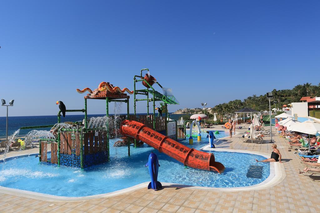 Aqua Sol Water Park Resort Paphos Eksteriør billede